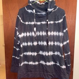 Tie dye pullover